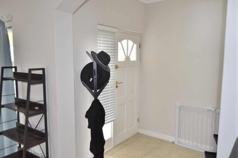 To Let 3 Bedroom Property for Rent in Somerset Heights Western Cape